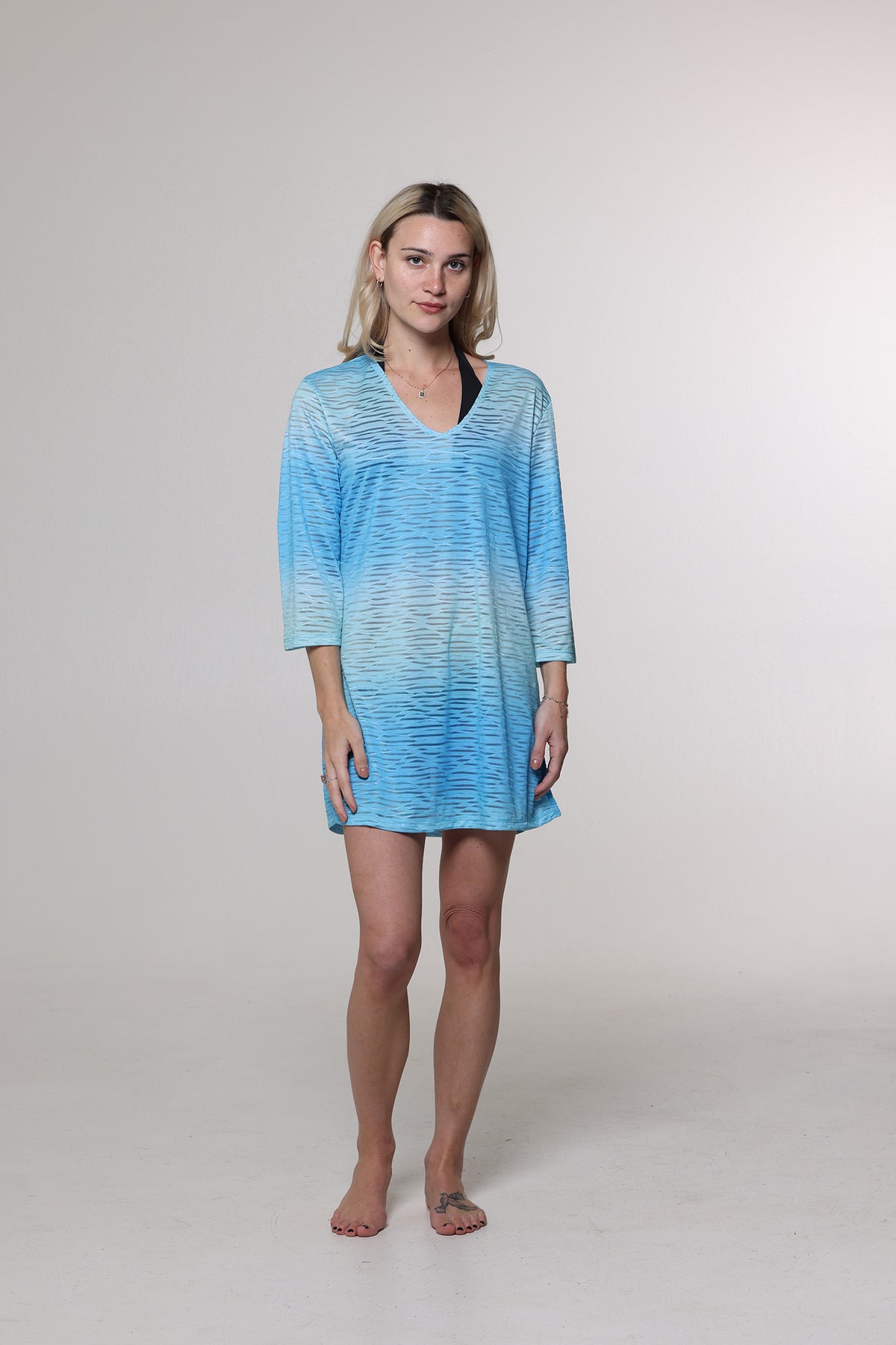 J.Valdi Wave Mesh V-Neck Tunic Cover Up