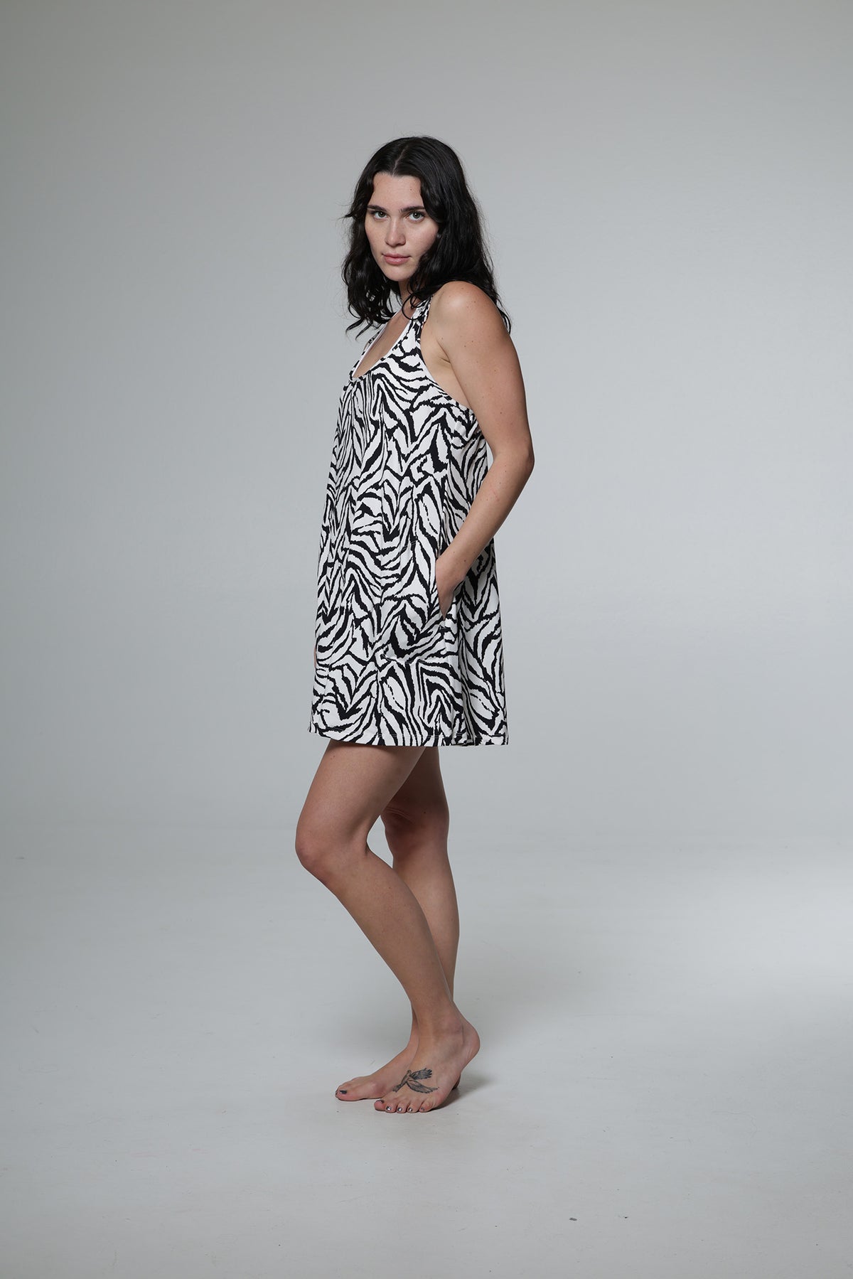 J. Valdi Mauritius Macrame Back Dress Cover Up
