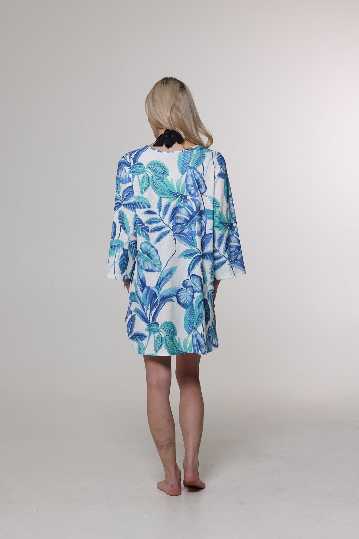 J. Valdi Monteverde Lace Neck Tunic Cover Up